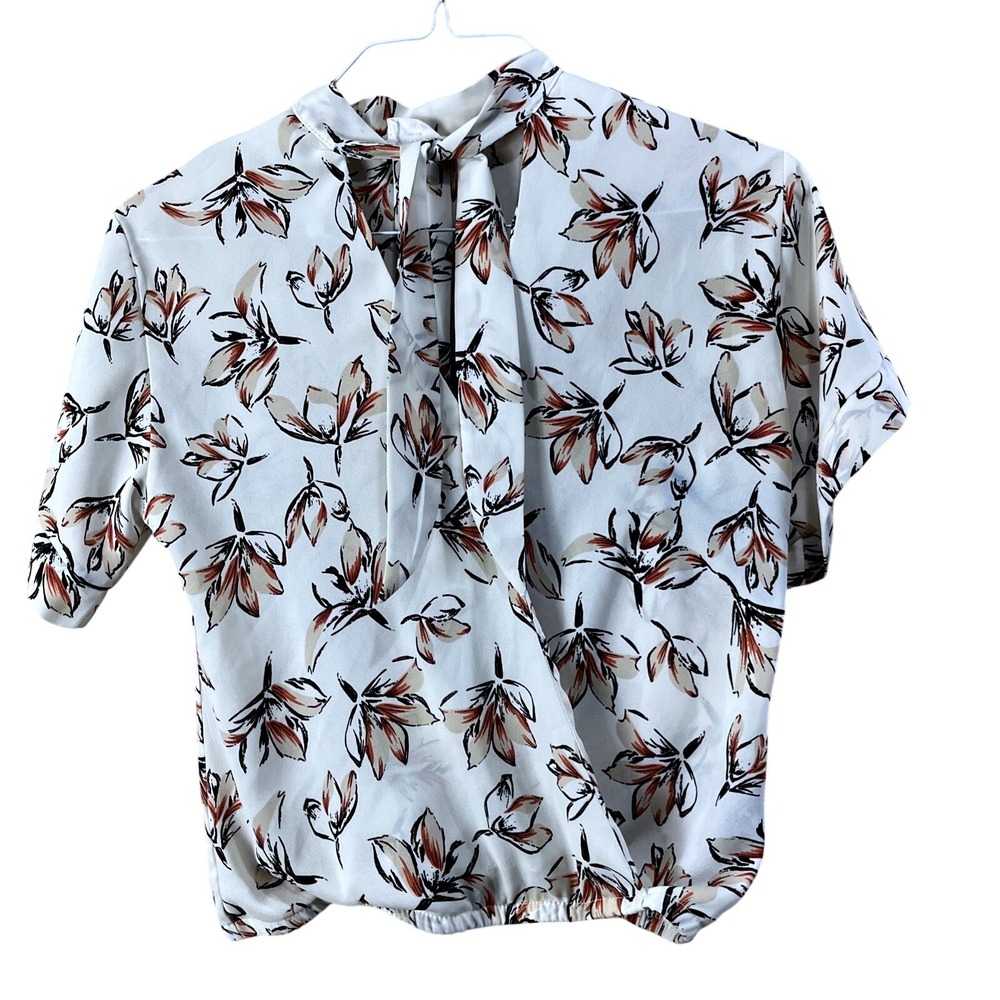 Sienna Sky Blouse Womens XS Ivory Floral Mock Neck‎ Tie Back Surplice Top Office